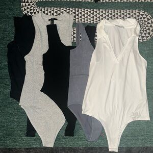 BODYSUIT BUNDLE of 5️⃣ SIZE S/M 4/6